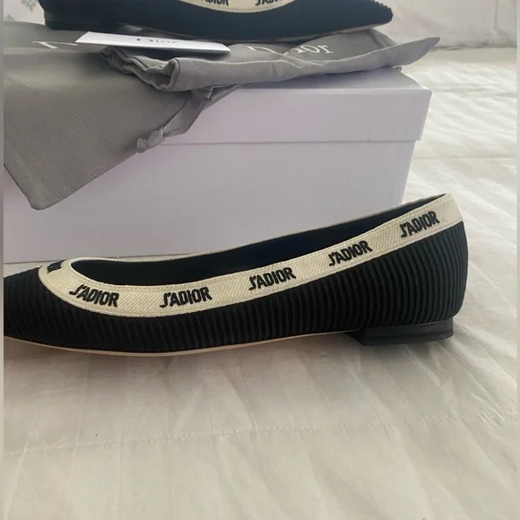 Authentic Christian Dior J’Adior Black Pointed-Toe Flats – Size 39 - Picture 5 of 9